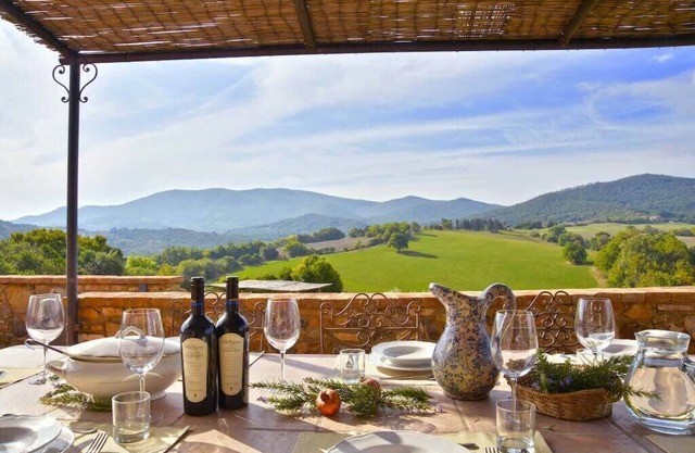 Large Tuscany villa rental