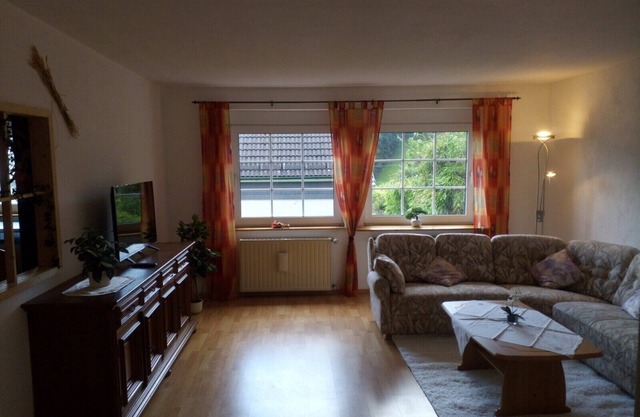 Large vacation apartment for 1-7 persons, own entrance and terrace/ farm fields