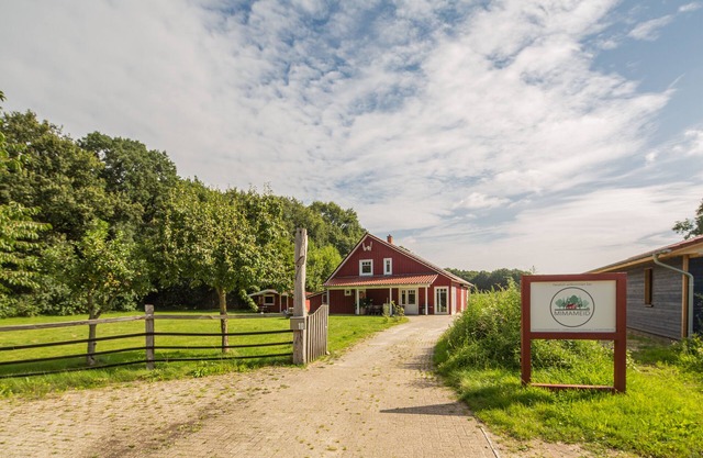 Large vacation home directly at the Eleonorenwald