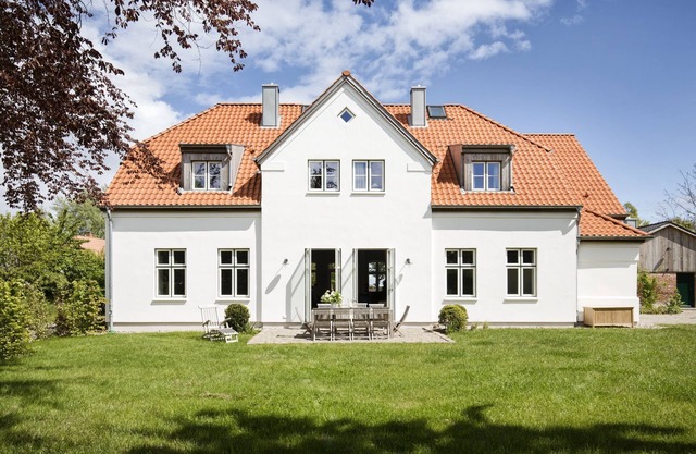 Large vacation home with a view of the Baltic Sea, fireplace and sauna