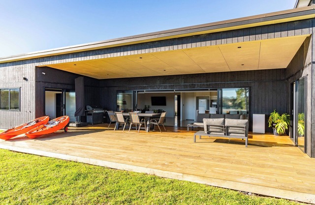Supersized Waterfront Mangawhai Holiday Home Enjoy the Beaches