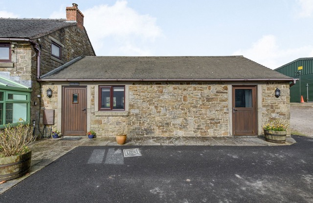 Lark's Rise Cottage, BOTTOMHOUSE