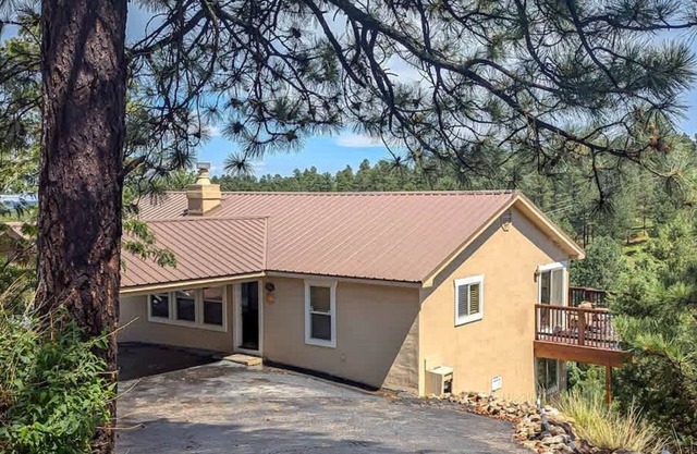 Las Nubes - Cozy Cabins Real Estate, LLC.