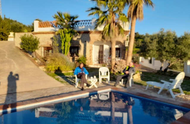 Las Palmeras, romantic vacation home with private pool in a secluded location