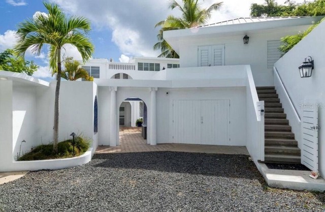 LAS TERRAZAS Wonderful 6-bedroom villa with gorgeous pool in tropical Vieques
