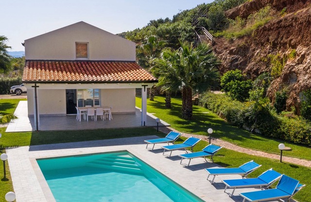 WWW.BAGLIORIDISICILIA.COM - LAST MINUTE MARCH/APRIL - DISCOVER OUR VILLAS!!!