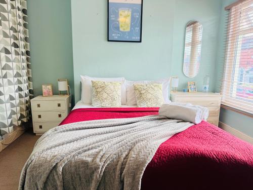 Last-Minute Reserve l Exclusive Deal l Sleeps Up to 5 l Free Parking l cottage l close to city