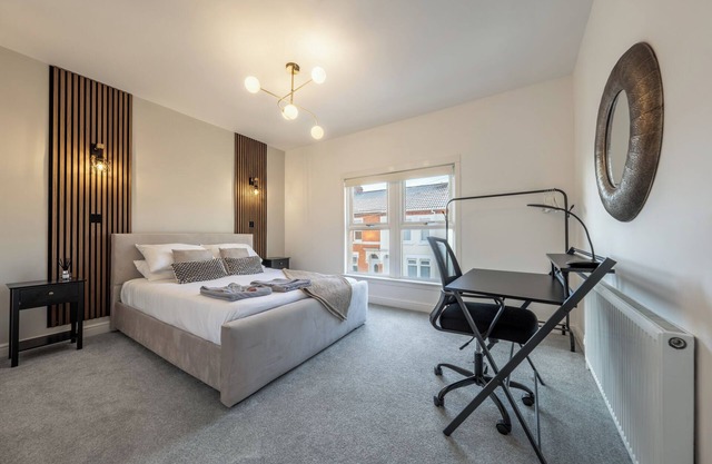 LastChance|Family|Business|Leisure|Prking|Sleeps6