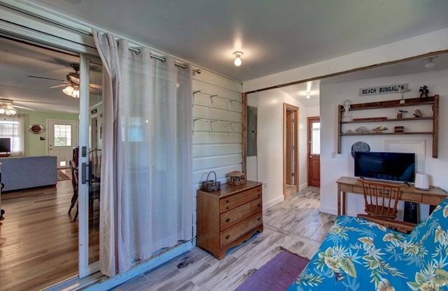 Latitude Adjustment: Walking distance of shops and restaurants.