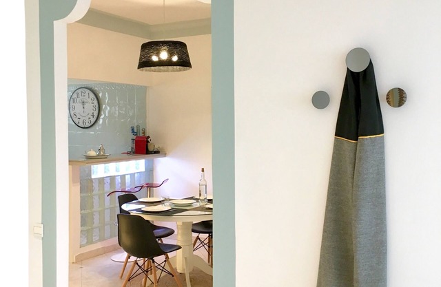 LAU 6-Appart 70 m2, moderne , lumineux, proche gare TGV et ambassade de France.
