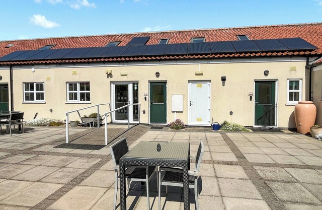 Lauras Loft - UK49740