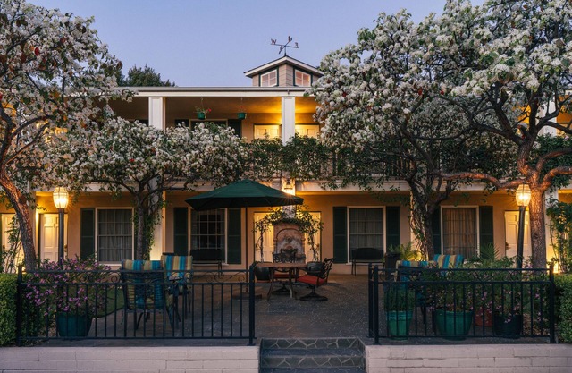 Lavender Inn by the Sea