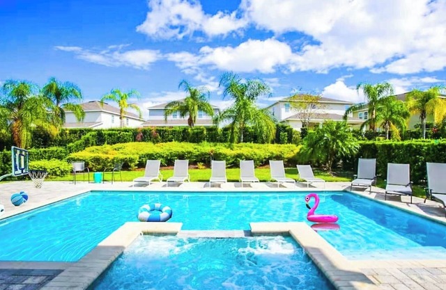 Lavish 11BR Private Villa with Theater Games SPA Pool - 10 min to Disney FL