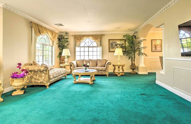 NEW! Lavish Las Vegas House w/ 2-Person Office!