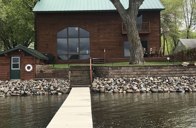 Cabine de Lawler's Beach sur Eagle Lake, Willmar, MN