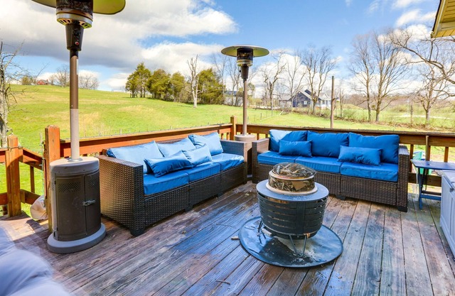 Lawrenceburg Family Home w/ Seasonal Pool!