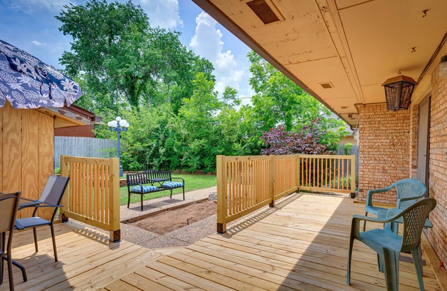 Lawton Home w/ Deck, Near Casinos + Museums!