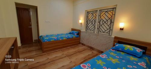 Laxmi Niwas, Twin Sharing Room Salt lake, 10mins from Sector 5