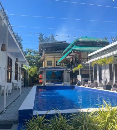 LaZerena Lodge