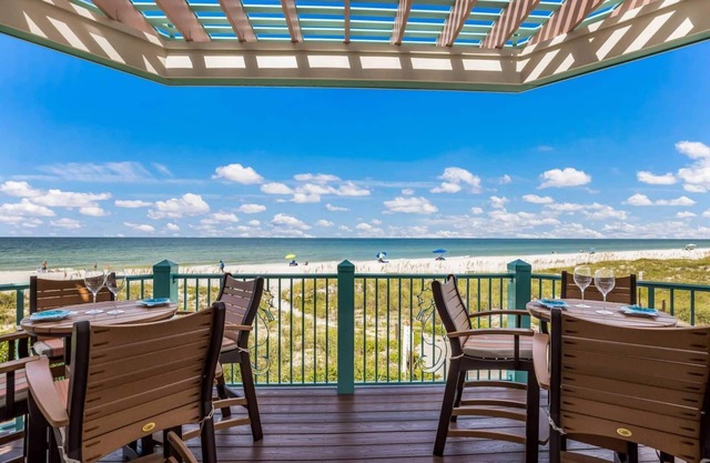 Lazy Loggerhead: Gulf Front! On the Beach! by Anna Maria Life Vacation Rentals
