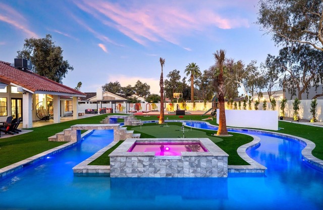 Lazy River Luxe | Pickleball | 6BR's | Pool & Spa