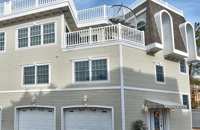 LBI Beachside Retreat, Lux Condo w Ascenseur, 4 B'Rooms, 3 Bath, New Listing