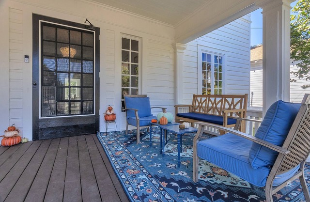 Le Belle Maison - Historic, restored House in the heart of Montgomery.