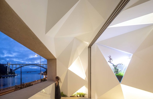 Le Blanche par SOULSHARING. PORTO