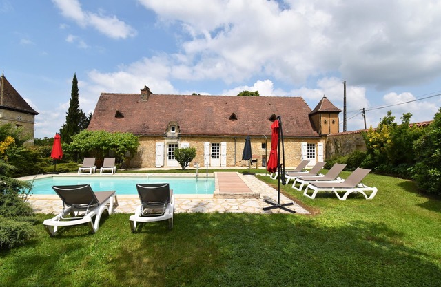 Maison de charme en pierres avec piscine privée et chauffée
