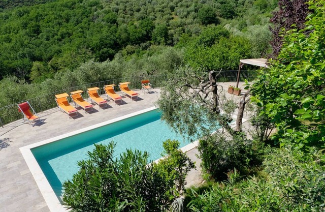 Le Maggioline Hilltop Country House avec piscine au coeur de la Toscane