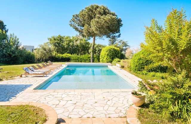 Villa 'Le Mas Des Serens' avec vue sur la mer, Wi-Fi et climatisation