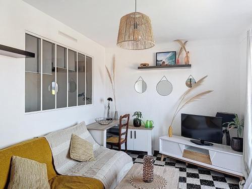 Le petit soleil - Vue Mer et bureau by Alto Service