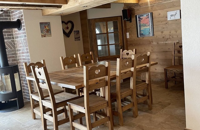 LE REFUGE DU CHEVRIER GÎTE STYLE CHALET COSY 10 PERSONNESHAUTES VOSGES NATURE