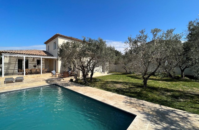 Le sud farniente - Villa avec piscine et oliviers
