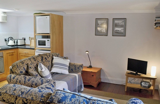 Lee Cottage - E4343A