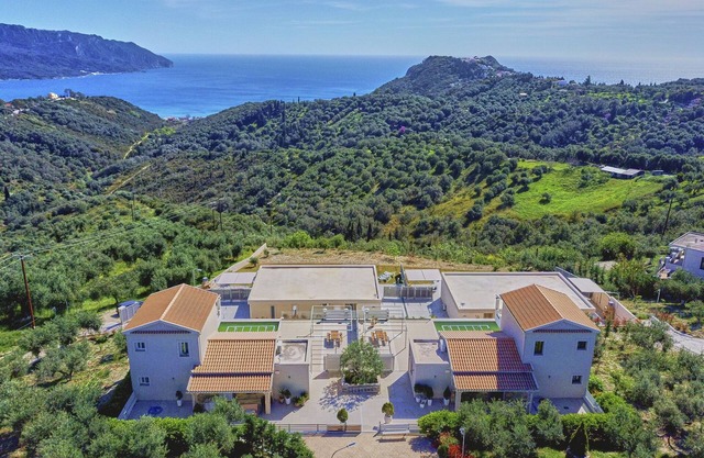 Lefkimmiatis Villa Elaia de construction récente
