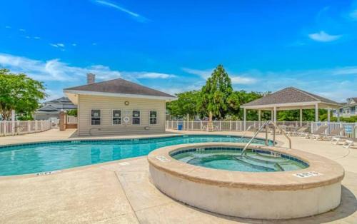 Legends Resort Home with Golf, Family Stay