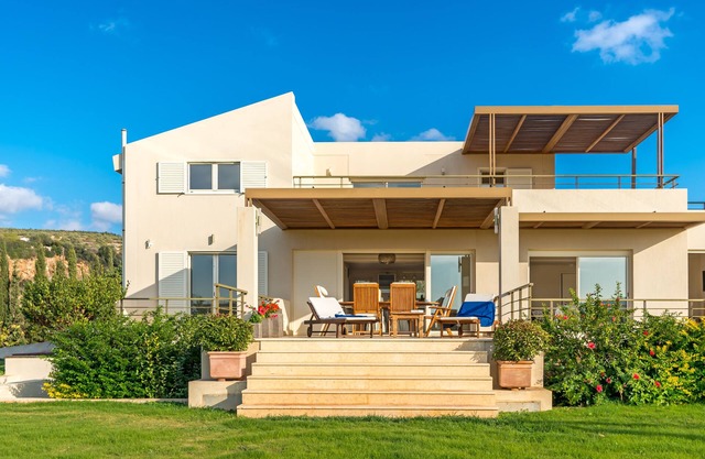 Legrena Beach Villa à Sounio (à quelques mètres d'une plage de sable calme)