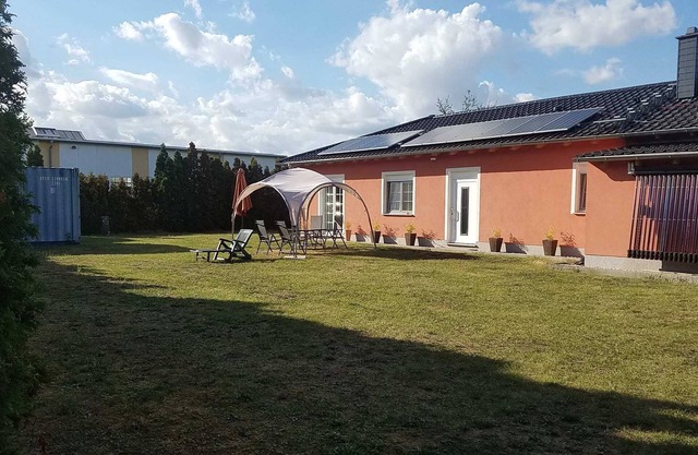 Leipzig dog / dogs on request; quiet location; garden; near the lake; Belantis