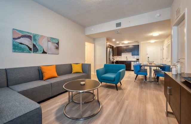 Leisure & Business Oasis-Near Convention Center