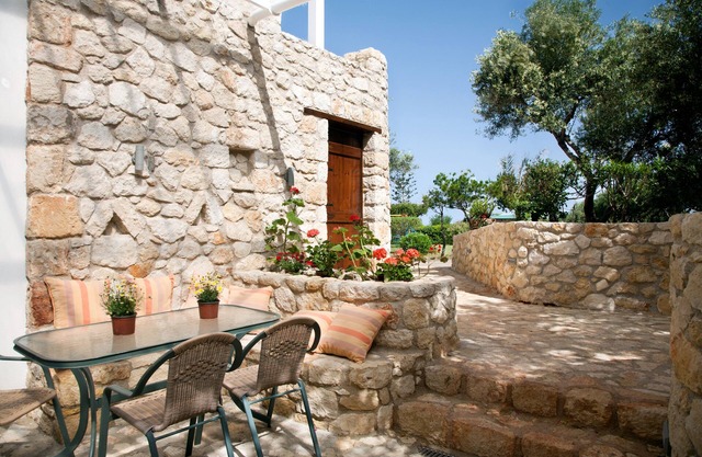 Αrtemis Village apartments "Lemonia" Famille Deux chambres à coucher avec vue sur le jardin