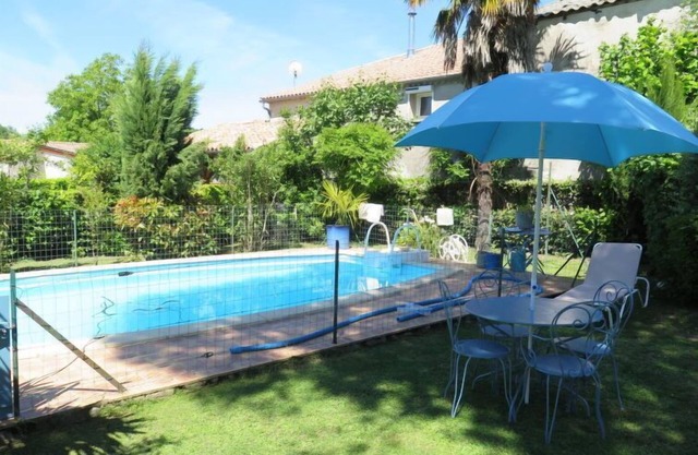 Maison Les Volets Bleus à Sauvagnas - 2 personnes, 1 chambres