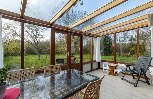 Leuke Vrijstaande Bungalow op Slechts 100 Meter van de Strandopgang van Julianadorp aan Zee