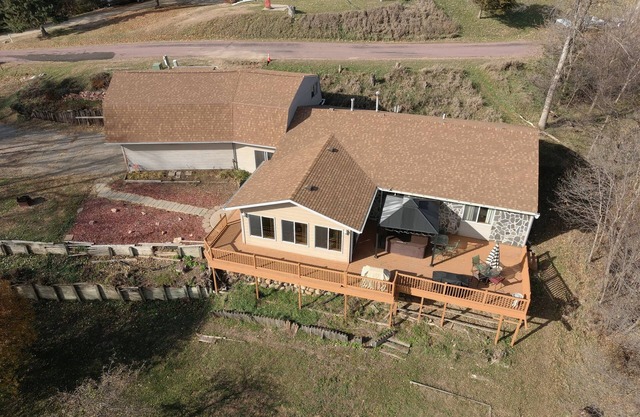 Lewis & Clark Trail Hideaway, SD side / 2 min to the lake / 10 min to Yankton.