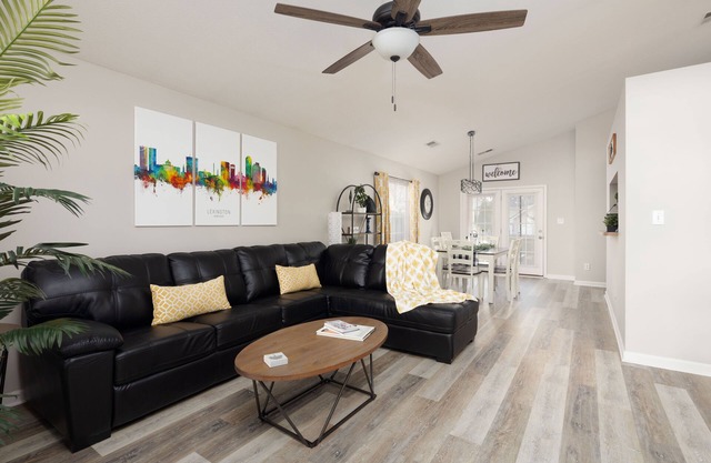 Lexington Cutie! Entire house close to UK, hospitals, and Keeneland