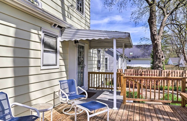 Lexington Getaway w/ Backyard Deck < 2 Mi to UK!