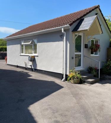 Leylands Annexe