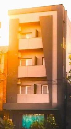 LG Golden Suites