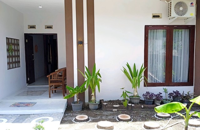 LieFly Prambanan Villa