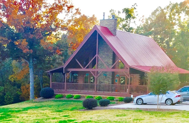 La vie est meilleure au Conner Lodge, près du lac Tellico et du Dragon